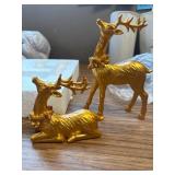 2PCS Christmas Deer Pendant Bedding & Gold Deer Resin Home Decor