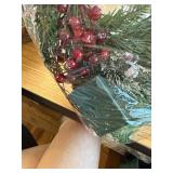 20" Xmas Wreath, Green Pine, Red Berries