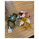 7 pack Christmas holiday cookie cutters