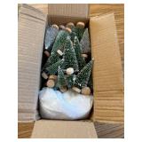 30Pcs Mini Artificial Christmas Trees with Wooden Base for Decor