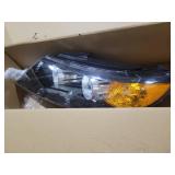 PartsFlow 2PCS Halogen Headlight Assembly Black Housing Clear Lens Headlamp Left And Right W/O Bulb For 2011 2012 2013 Kia Sorento 921021U200 921011U200