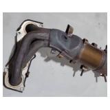 Catalytic Converter with Integrated Exhaust Manifold