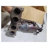 Catalytic Converter with Integrated Exhaust Manifold