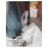 Frigidaire Countertop Crunchy Chewable Nugget Ice Maker, Compact, 33lbs per Day, Metallic Finish missing ice container