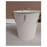 4 L White Ice Bucket,Ice Buckets for Parties,Insulated Ice Buckets with Lid and Scoop,Ice Bucket for Cocktail Bar,Double Wall Party Beverage Tub-Dent at Top of Bucket