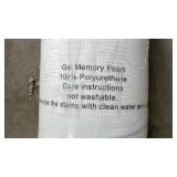 Gel Memory Foam Topper- 39\ x 75\in - Retail: $45in