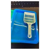 3-Piece Pet Litter Box Set with Scoop - Retail: $15