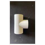 PVC Tee Pipe Fittings - Lot of 20 - Retail: $25