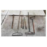 Traditional Garden Tool Collection - Retail: $85