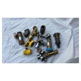 Mixed Lot of Brass and Metal Quick Connect Fittings - Retail: $25