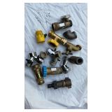 Mixed Lot of Brass and Metal Quick Connect Fittings - Retail: $25