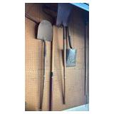 Traditional Long-Handle Garden Tool Set - Retail: $45