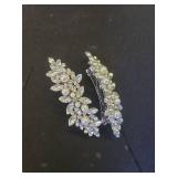 ACO-UINT 6Pcs Rhinestone Hair Clips Silver Leaf Flower Sparkly Crystal Hair Barrettes with Pearls Bobby Pins for Women Hair Accessories for Wedding Bridal, Prom, Party - Retail: $5