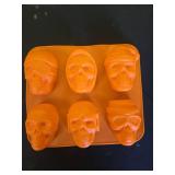 HUAKENER Single Skull Cake Pan, 6 Cavity Skull Cake Molds, Silicone Skull Baking Pan for Mini Cakes, Chocolate Bomb, Pudding, Halloween Baking - Retail: $8