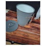 Ice Bucket Set with Scoop - Retail: $45