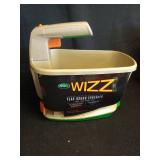 Scotts Wizz Hand-Held Spreader: Battery-Operated Lawn & Garden Fertilizer Distributor, 0.5 Capacity - Retail: $37