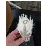 BABEYOND 1920s Flapper Headband Accessories Roaring 20s Feather Hair Band Vintage Gatsby Party Accessories (White)