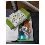 Gardening Tools MultiPiece Heavy Duty Garden Hand Tools with Fashion and Durable Garden Tools Organizer Handbag, Rust-Proof Garden Tool Set, Ideal Gardening Gifts for Women
