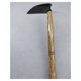 APPEARS NEW - TOYPOPOR Japanese Weeding Sickle Hoe, Gardening Tools, Weed Remover, Hand Weed Cutter, Kama Twisted Scythe with High Carbon Steel Blade for Cutting Grass, Soil loosening, harvesting, Dig