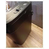 527Pen+Gear 6-Sheet Micro-cut Paper/Credit Card Shredder with 3.4 Gallon Bin, Black,Home and Office use (PARTS ONLY)