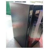 17.7 in.W Single Zone 130-Cans Freestanding/Built-in Beverage Refrigerator Cooler in Black, Reversible Door - Retail: $200