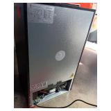 17.7 in.W Single Zone 130-Cans Freestanding/Built-in Beverage Refrigerator Cooler in Black, Reversible Door - Retail: $200