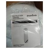 Dreamsmith Memory Foam Mattress Topper DSMT11W-K3 - Retail: $89