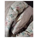 TISPLR Queen Size Comforter Set Floral Soft 3 Pieces Chic Crinkle Gauze Fabric Garden Style Vintage Floral Print Botanical Comforter for All Seasons Luxury Warmth Comfy Breathable with 2 Pillowcases -