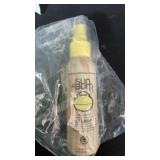 Sun Bum Revitalizing 3 in 1 Leave In Conditioner - Anti Frizz Detangler - Color Safe with UV Protection - Enriched with Coconut Oil and Banana - 4 oz - Retail: $12