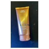 Wella Professionals ULTIMATE SMOOTH Conditioner | Treatment for Dry and Frizzy Hair | With Squalane and Omega 9 | 6.7 Fl Oz - Retail: $35