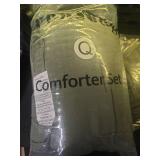 WRENSONGE Queen Quilt-3 Pieces Lightweight Bedspreads Olive Green Queen Size Quilt Bedding Set for All Seasons, Soft Summer Coverlet with 2 Pillow Shams Suitable for Bed and Couch - Retail: $50