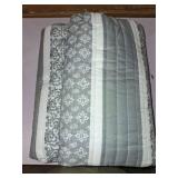 Great Bay Home Stripe Reversible Reversible Quilt Set With Shams (King  Kadi - Grey)