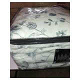 Five Queens Court Blue Ivy Comforter ONLY Queen