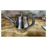 WINCO Gooseneck Teapot, Silver
