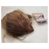Long Ombre Blonde Wavy Wig for Women 26 Inch Middle Part Curly Wavy Wig Natural Looking Synthetic Heat Resistant Fiber for Daily Party Use (Ombre Blonde)