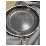 Hexclad Commercial 7 Piece Cookware Pan Set  Hybrid  Nonstick Tri-Ply  Stainless Steel - Retail $520