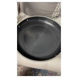 HexClad Hybrid Nonstick 14-Inch Frying Pan with Stainless Steel Lid, Stay-Cool Handles, Dishwasher-Friendly, Oven-Safe Up to 900°F, Induction Ready, Compatible with All Cooktops - Retail $219