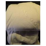 PlushDeluxe Premium Bamboo Mattress Protector  King Size, Waterproof, and Ultra Soft Breathable Noiseless Washable Bed Mattress Cover for Comfort and Protection - White - Retail: $40