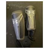 UA Challenge Shin Guard YTH BlackCastle Rock M - Retail: $17