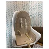 Evolur Zoodle 2 in 1 Convertible Baby High Chair in Light Gray