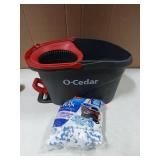 O Cedar Spin Mop Bucket with 2 Replacement Mop Heads (Mop Pole Not Included)