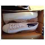 Keds Womenfts Triple Kick Sneaker, White Canvas, 8.5 - Retail: $54