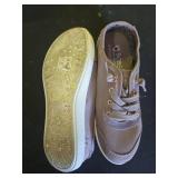 Skechers Womenfts Bobs B Cute Sneaker  Memory Foam, Flexible Outsole, Lightweight Vegan Shoes, Taupe, 5.5 - Retail: $45