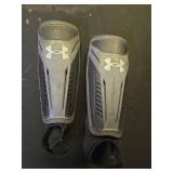 UA Challenge Shin Guard YTH BlackCastle Rock L - Retail: $17