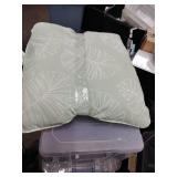 Green Leaf Patio Cushion, 1ct, 24x24"