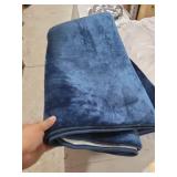 Przemy Washable Area Rug for Bedroom Living Room, 4x6 Feet Navy Blue Memory Foam Rugs, Super Soft Modern Indoor Carpet for Kids Room Boys Girls Dorm Bedside Nursery Decor Mat