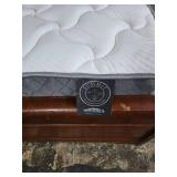 Summit bed w/wooden bed frame