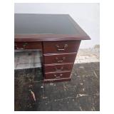Office desk w/keys