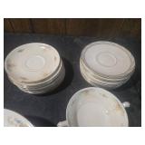 Fine China Dinnerware Set with Floral Pattern