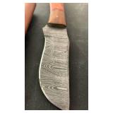 Handcrafted Damascus Steel Knife full tang with Custom Leather Sheath approx 8 inches